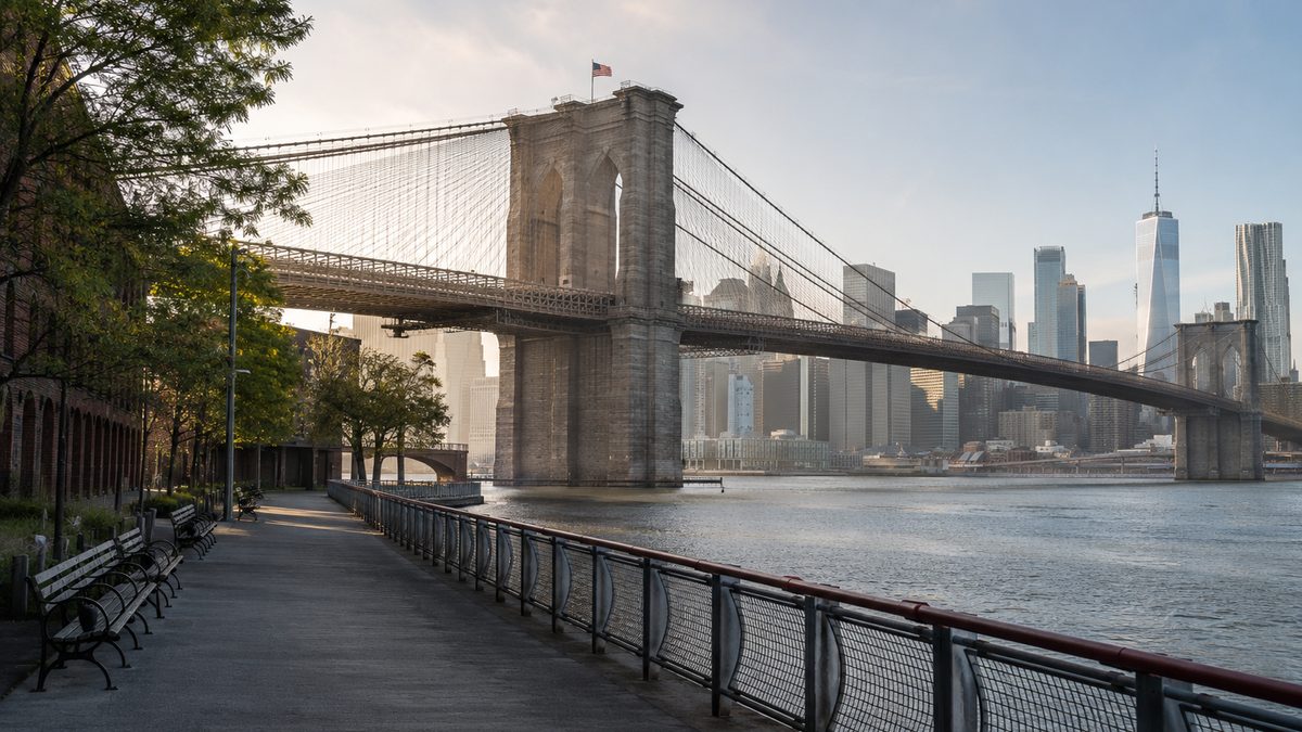 How the Brooklyn Bridge Became an American Landmark